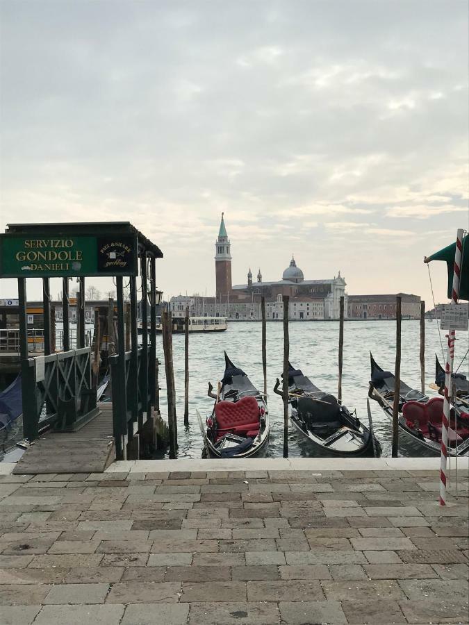 Moonlight Attic Lägenhet Venedig Exteriör bild